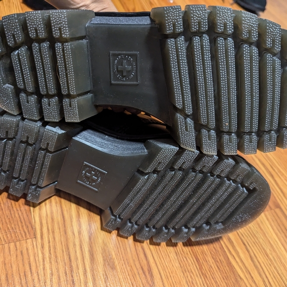 Dr. Martens Women's Audrick Lace Up Oxfords - Picture 6 of 10